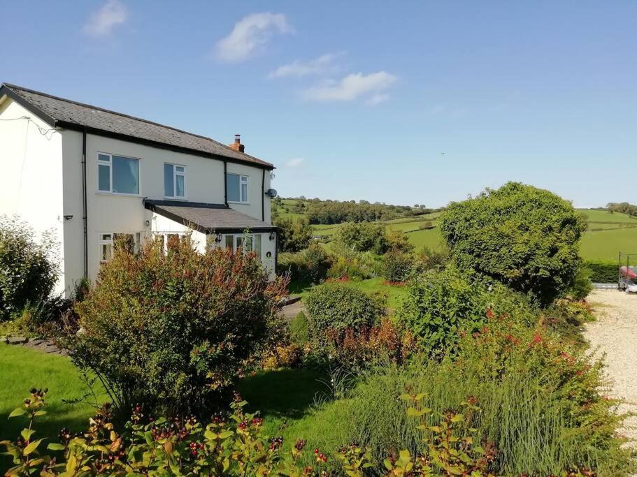 Country Home With Gardens Newtown (Powys) Exterior foto